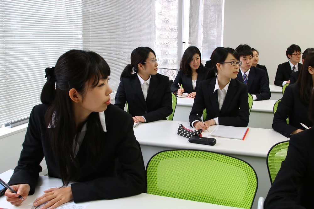 全研本社15卒研修の様子写真